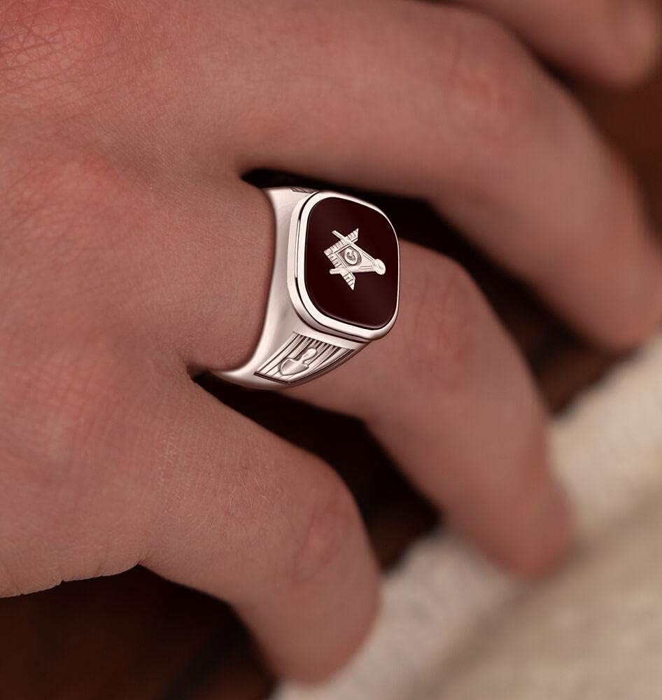 US Jewels Customizable Men's 0.925 Sterling Silver Master Mason Solid Back Ring