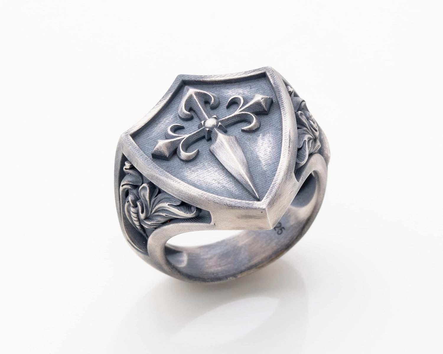 Santiago Cross Orden Signet Ring, 925K Silver Custom Christian Ring, 0.037-0.041 lbs, 0,98 x 0,78 Inch, Fleur De Lis Heraldic Wedding Band, Promise Ring, Cross Amulet Ring